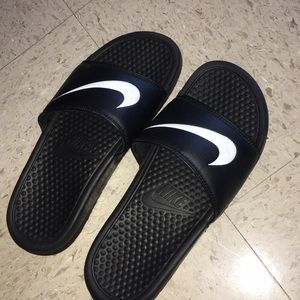 Nike slides